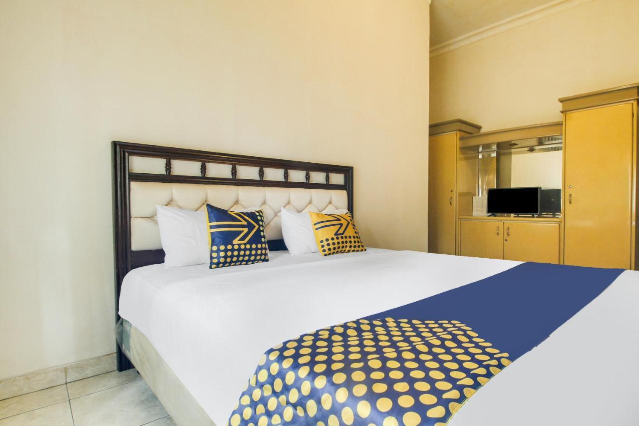 Spot On 91620 Skypiea Guest House Tasikmalaya Exterior foto