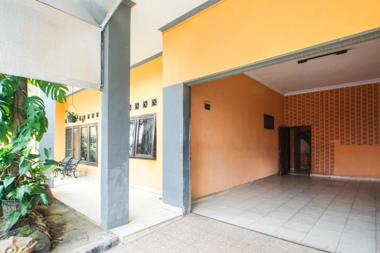 Spot On 91620 Skypiea Guest House Tasikmalaya Exterior foto