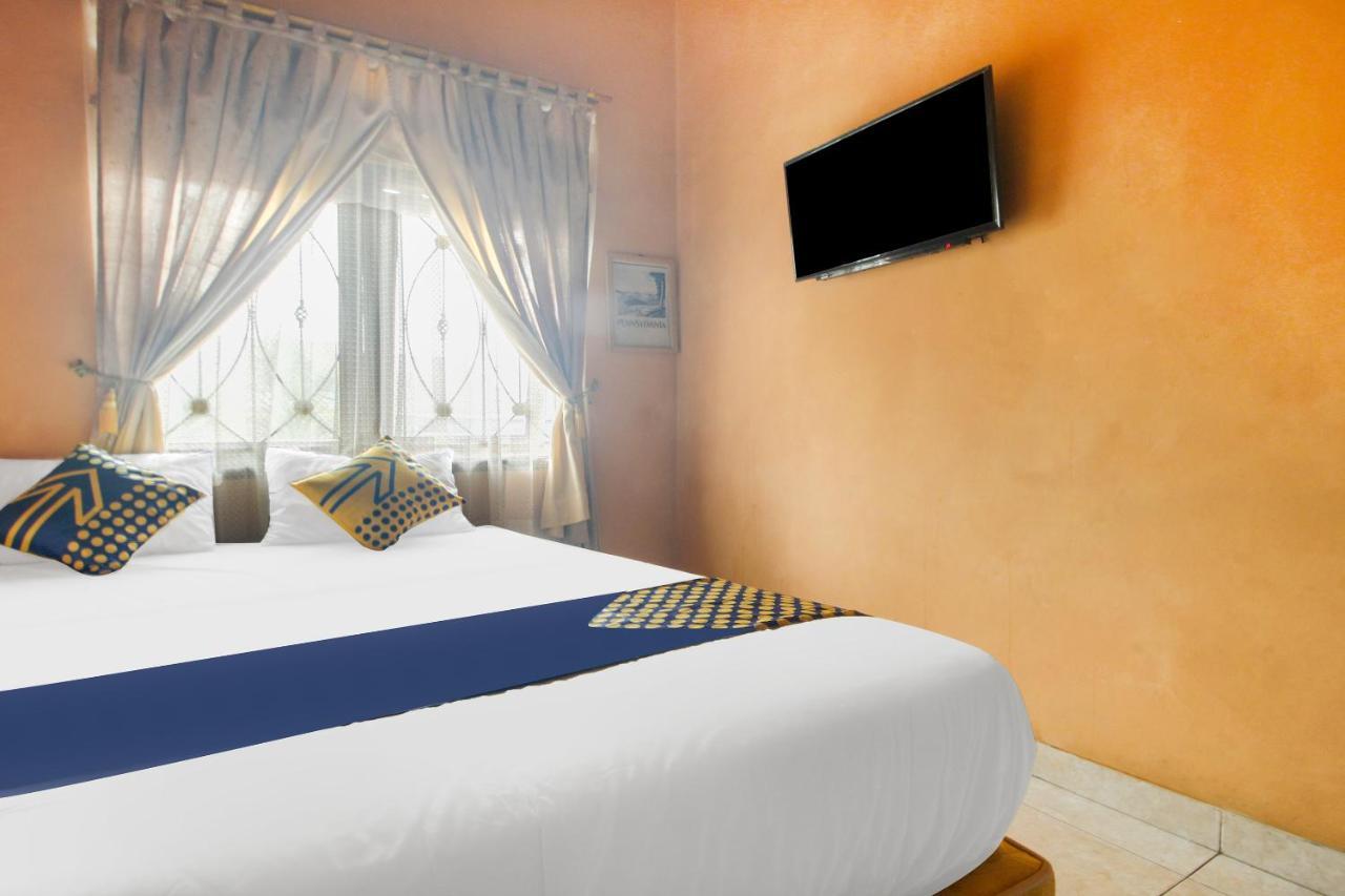 Spot On 91620 Skypiea Guest House Tasikmalaya Exterior foto